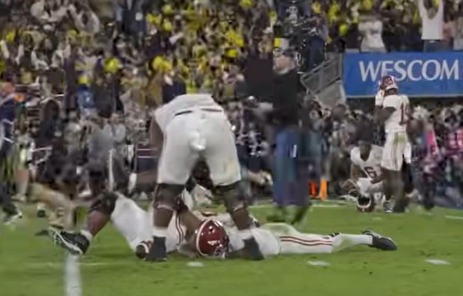VIDEO Jalen Milroe - Alabama leave the field after overtime loss to Michigan in the Rose Bowl