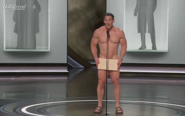 VIDEO SHOW John Cena Goes Nearly NUDE While Presenting at the Oscars