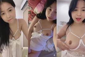 Clip HuongHeu09 gái xinh mạng xã hội khoe hàng NÓNG BỎNG trên giường